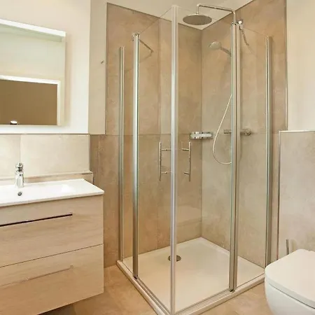 Malaika-shania-10-b Apartment